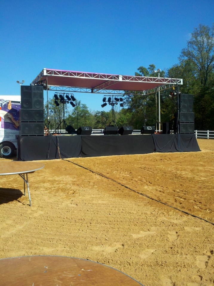 Bil-Jax Outdoor Stage Rig Setup